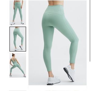 Fabletics PureLuxe High-Waisted 7/8th Legging nwt in seafoam